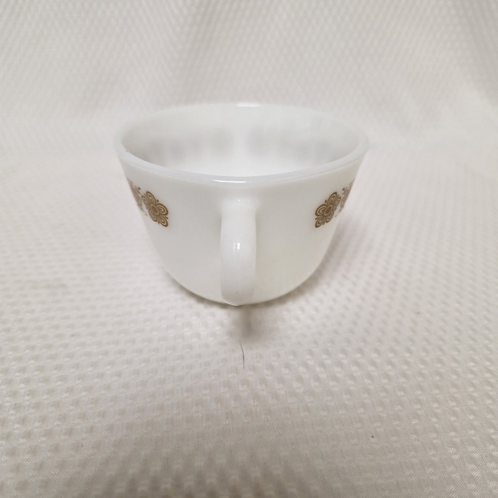 (Set of 4) Vintage Corelle Butterfly Gold Coffee Tea Cups C Handle Closed - Picture 3 of 8